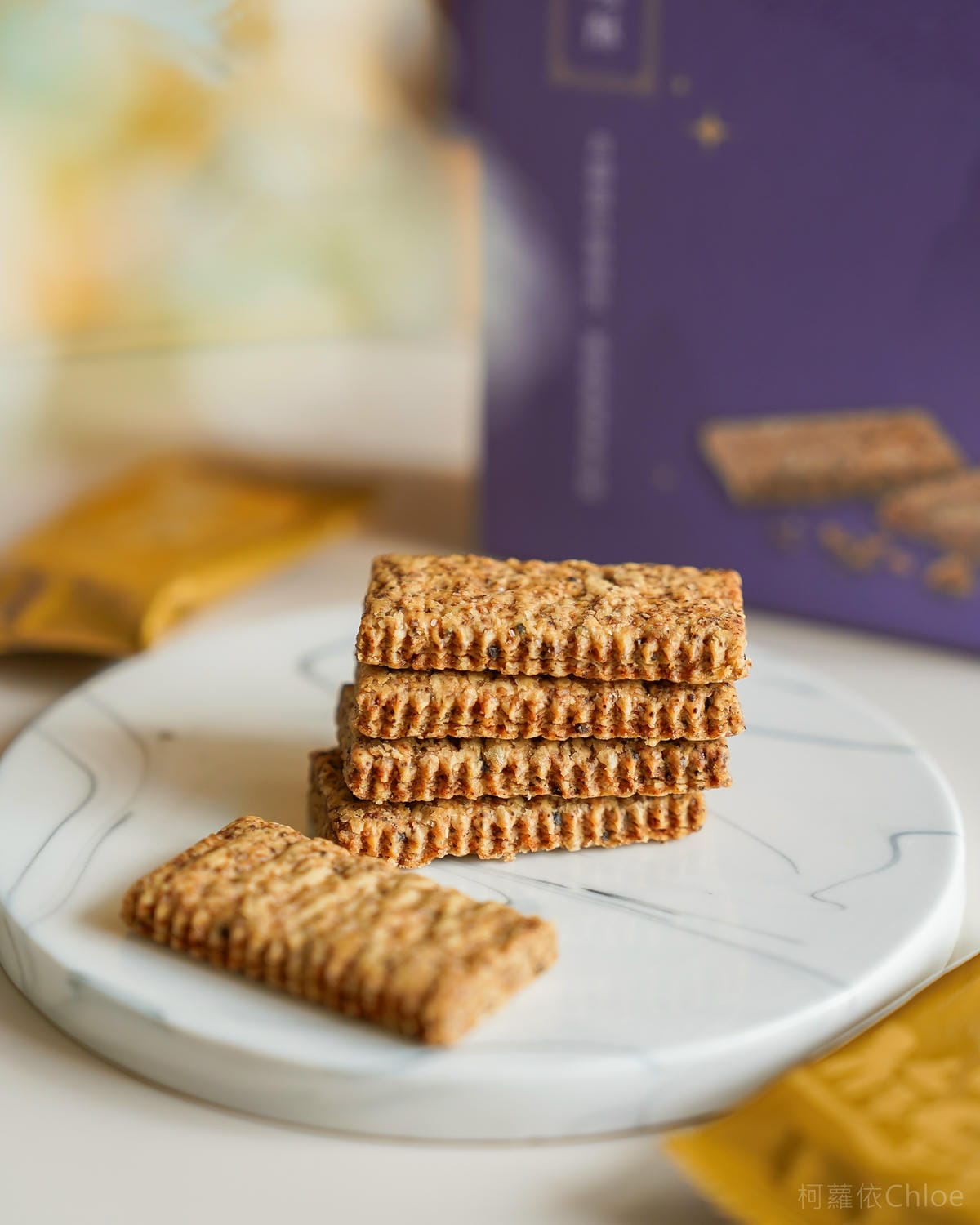 中秋禮盒推薦 老楊方塊酥 秋暮追月禮盒 奶油松露風味方塊酥 鹹蛋黃夾心酥 柚香雪花酥 幸福好滋味8.jpg 中秋禮盒推薦 老楊方塊酥 秋暮追月禮盒 奶油松露風味方塊酥 鹹蛋黃夾心酥 柚香雪花酥 幸福好滋味8.jpg