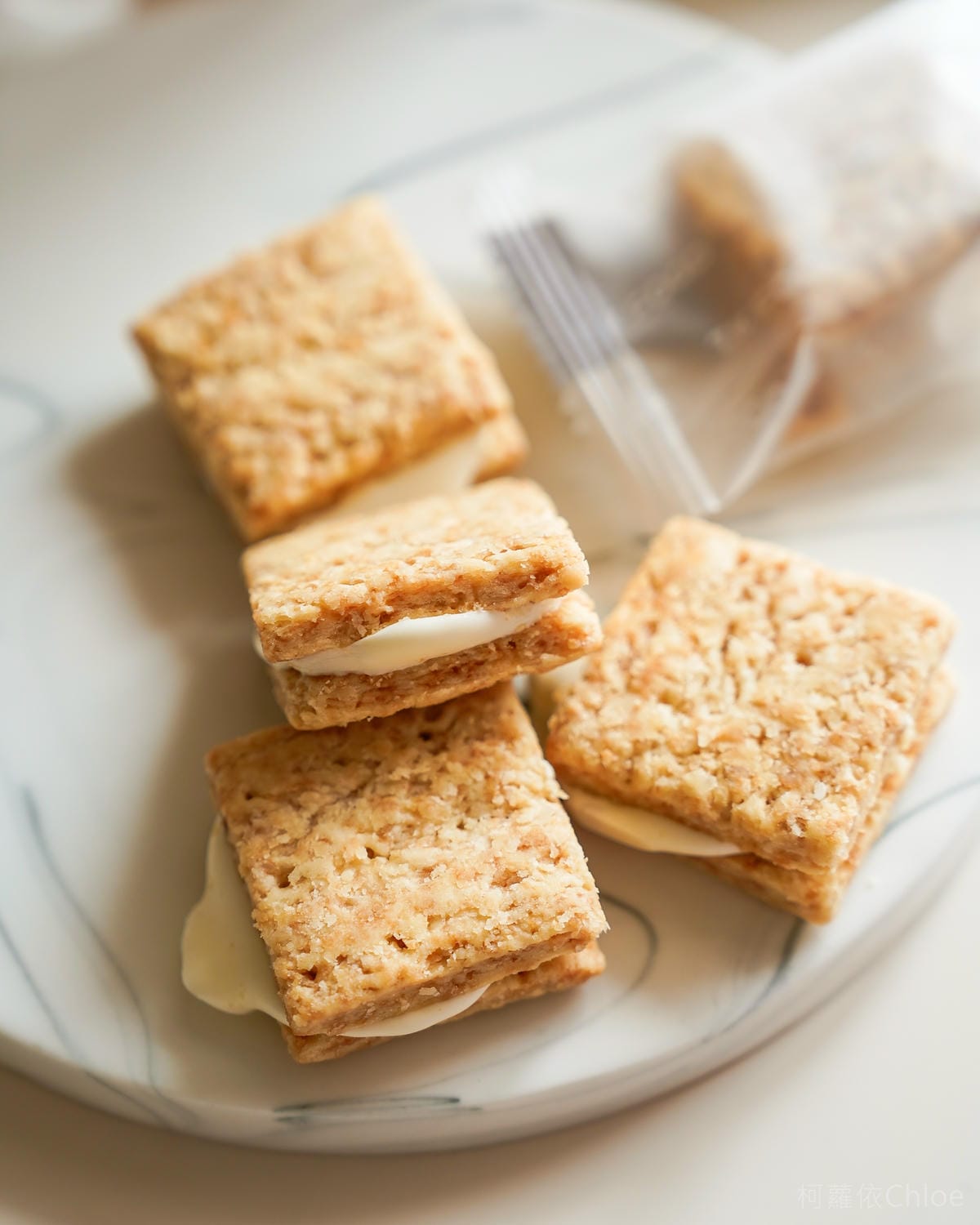 中秋禮盒推薦 老楊方塊酥 秋暮追月禮盒 奶油松露風味方塊酥 鹹蛋黃夾心酥 柚香雪花酥 幸福好滋味16.jpg 中秋禮盒推薦 老楊方塊酥 秋暮追月禮盒 奶油松露風味方塊酥 鹹蛋黃夾心酥 柚香雪花酥 幸福好滋味16.jpg