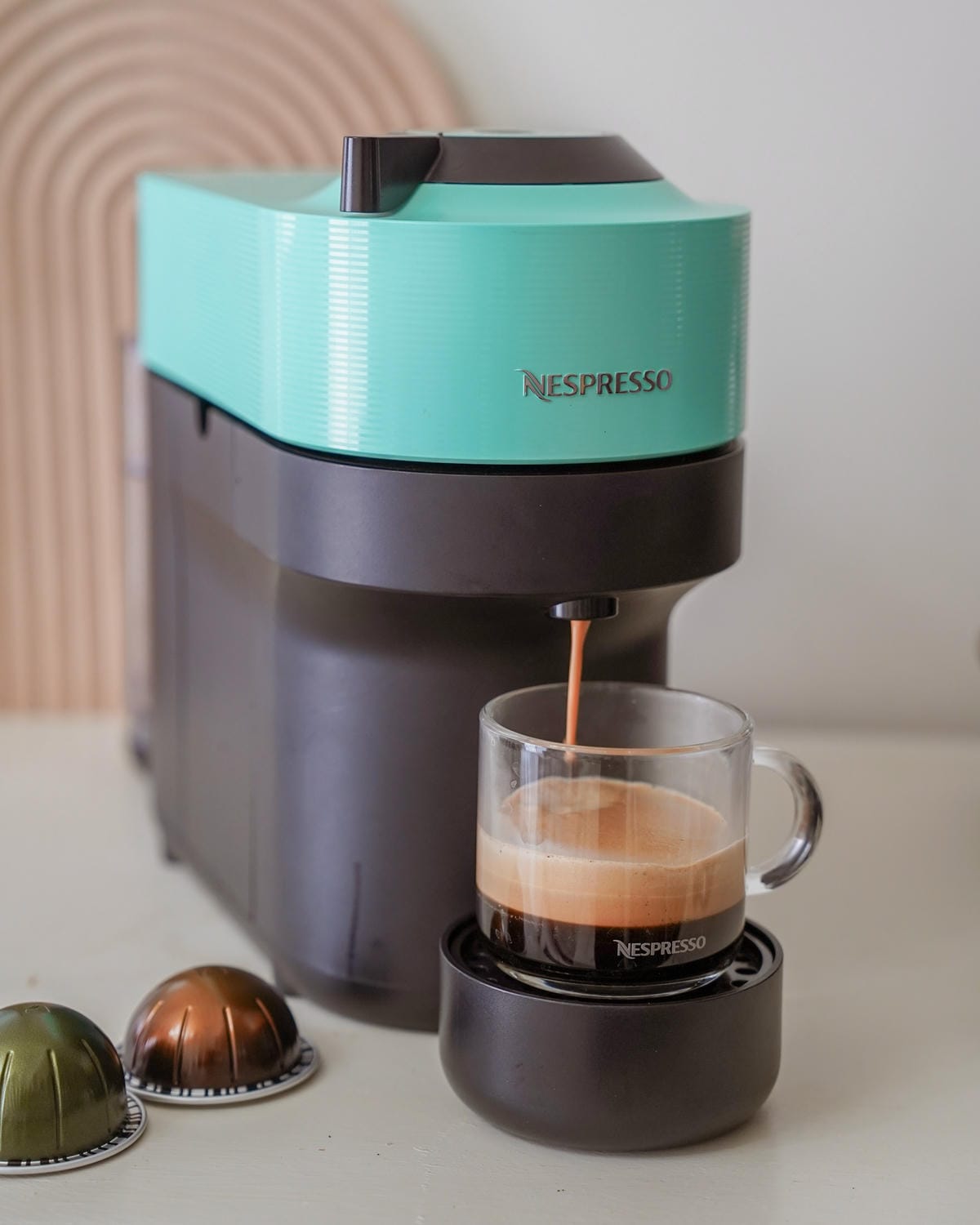 膠囊咖啡機推薦 Nespresso Vertuo Pop咖啡機好評價開箱 6種杯量一鍵完成 享受質感咖啡時光q9.jpg 膠囊咖啡機推薦 Nespresso Vertuo Pop咖啡機好評價開箱 6種杯量一鍵完成 享受質感咖啡時光q9.jpg
