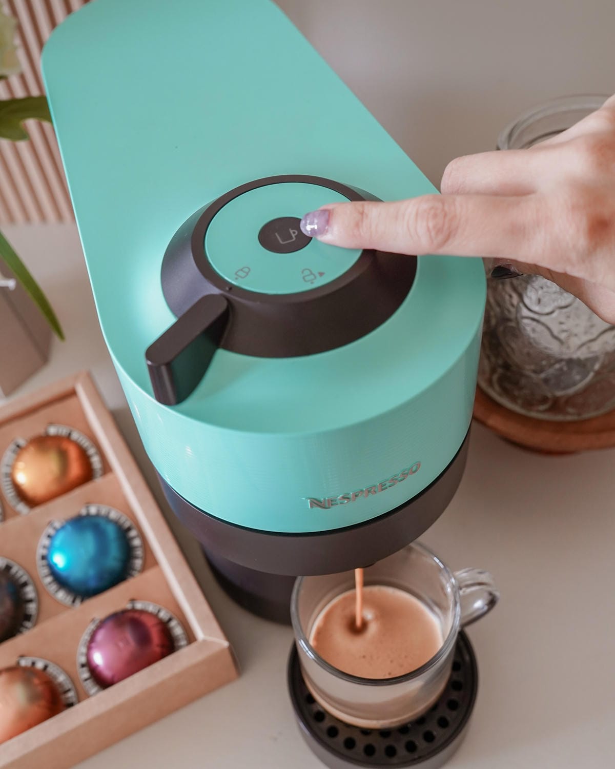 膠囊咖啡機推薦 Nespresso Vertuo Pop咖啡機好評價開箱 6種杯量一鍵完成 享受質感咖啡時光12.jpg 膠囊咖啡機推薦 Nespresso Vertuo Pop咖啡機好評價開箱 6種杯量一鍵完成 享受質感咖啡時光12.jpg