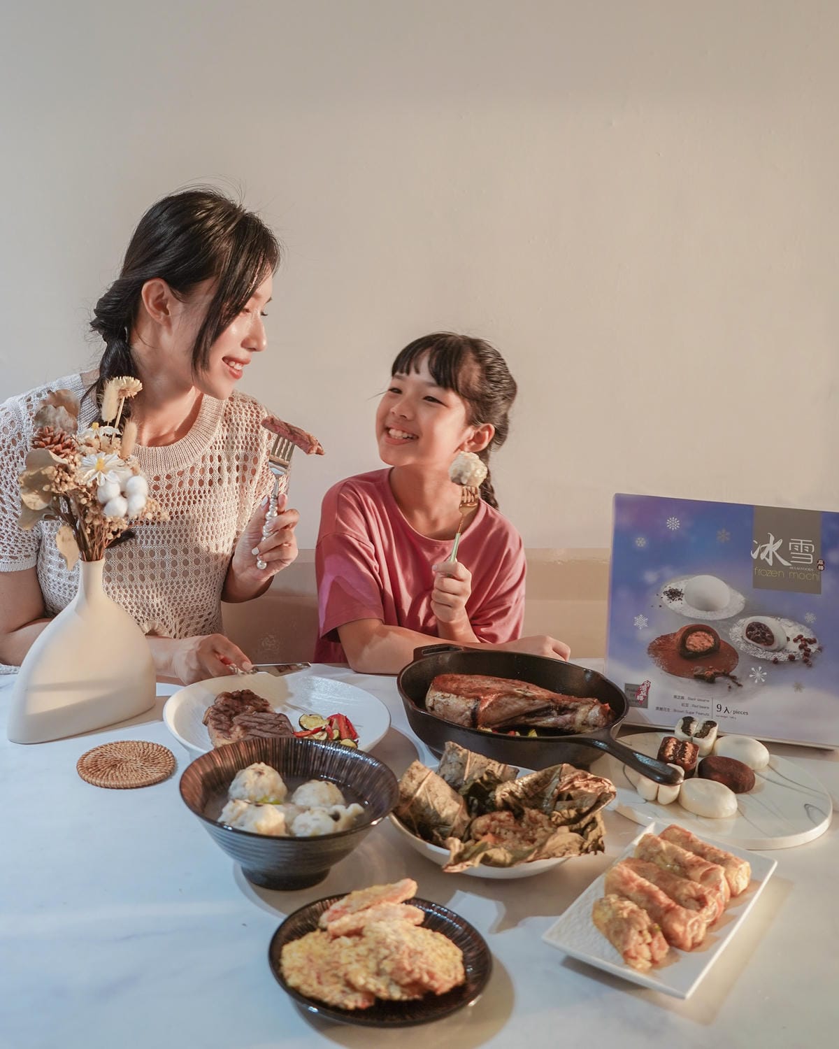 宅配美食推薦 漢來宅美食 五星飯店等級食材在家也能輕鬆料理 激推戰斧豬排 沙朗牛排 魚翅丸1.jpg 宅配美食推薦 漢來宅美食 五星飯店等級食材在家也能輕鬆料理 激推戰斧豬排 沙朗牛排 魚翅丸1.jpg