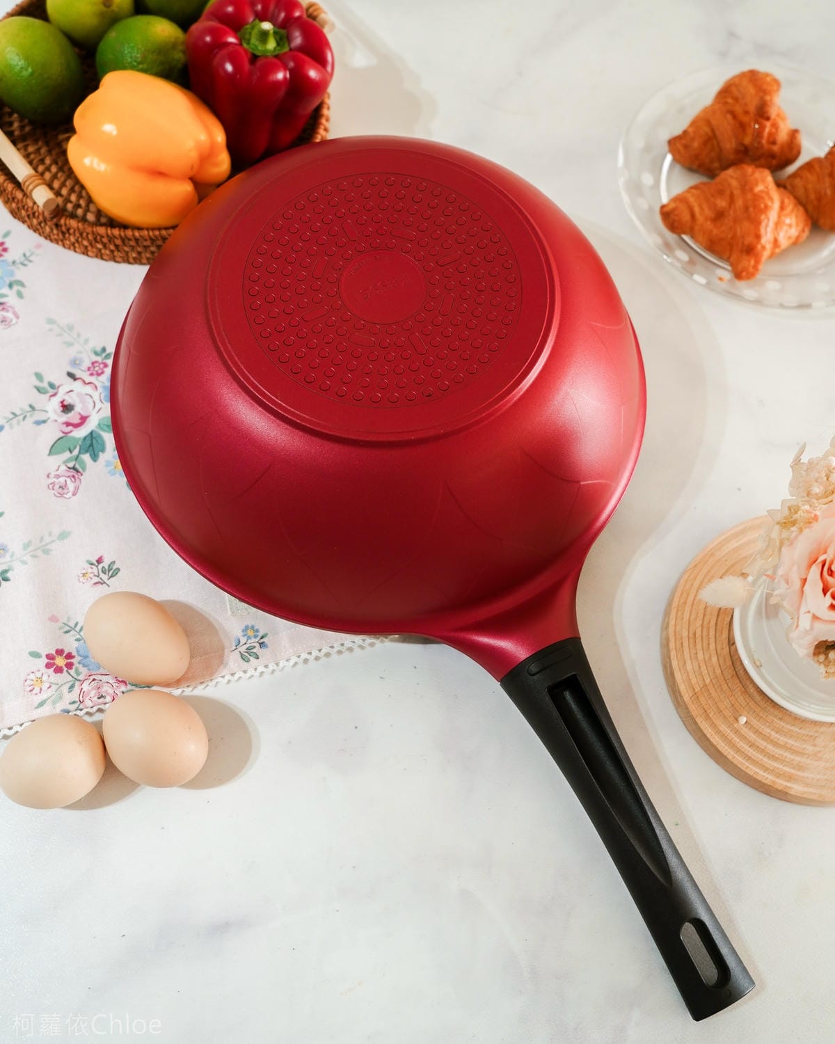 不沾鍋推薦 韓國Kassel 鑽石超導熱不沾輕深炒鍋 輕鬆料理每一天 IH爐 瓦斯爐適用(附食譜)9.jpg 不沾鍋推薦 韓國Kassel 鑽石超導熱不沾輕深炒鍋 輕鬆料理每一天 IH爐 瓦斯爐適用(附食譜)9.jpg