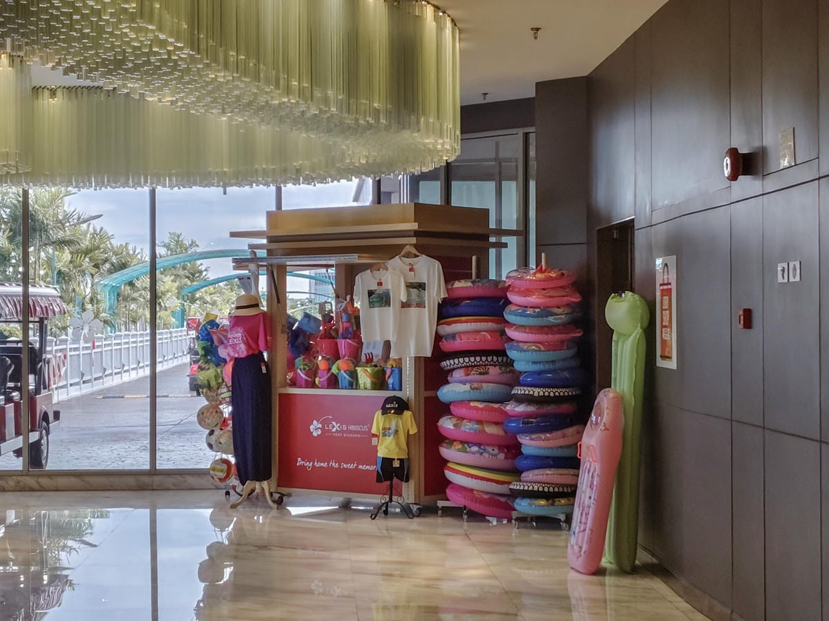 馬來西亞住宿 大紅花海上villa渡假村 入住寬敞舒適海上屋 專屬個人泳池 早餐必吃7A.jpg 馬來西亞住宿 大紅花海上villa渡假村 入住寬敞舒適海上屋 專屬個人泳池 早餐必吃7A.jpg