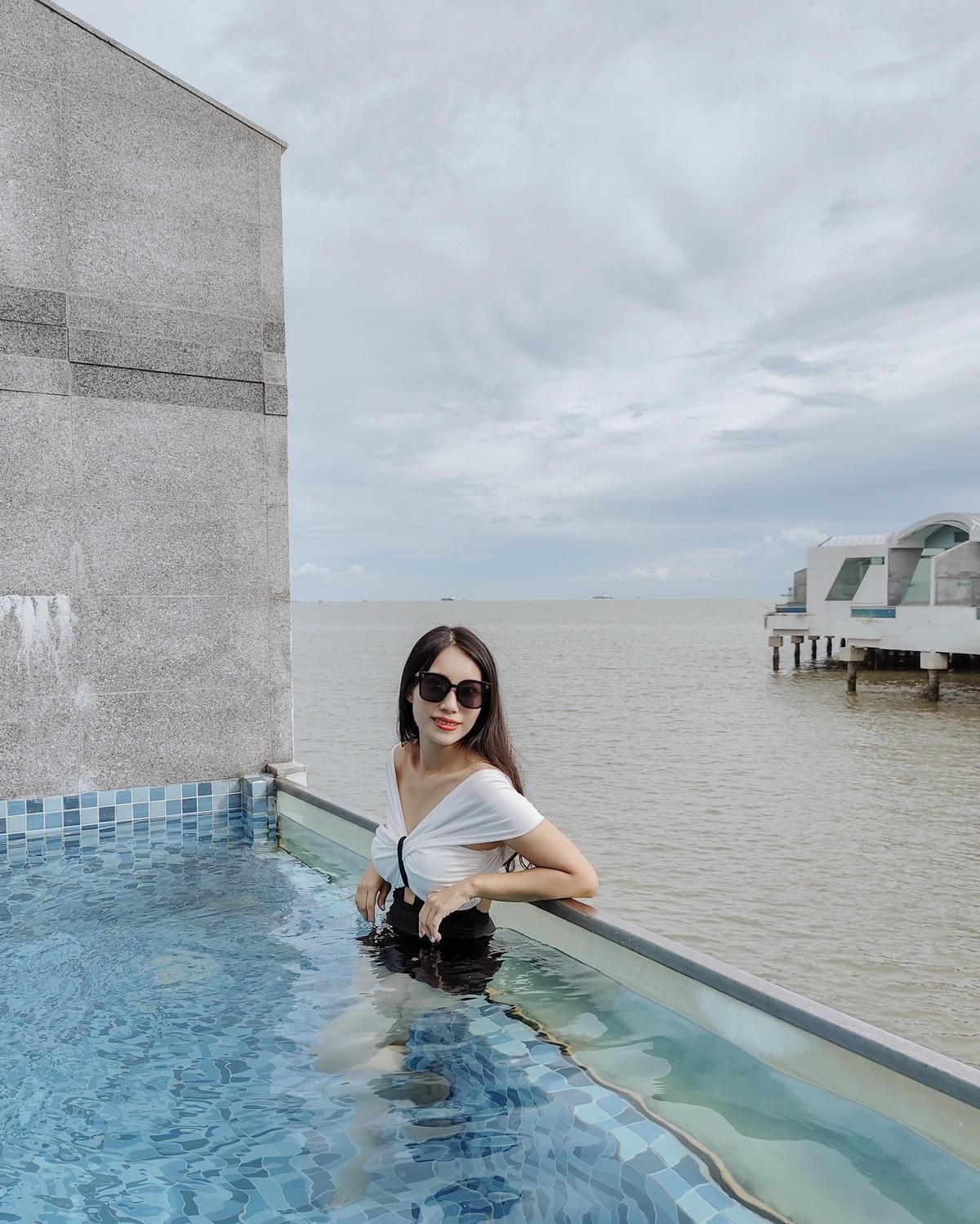 馬來西亞住宿 大紅花海上villa渡假村 入住寬敞舒適海上屋 專屬個人泳池 早餐必吃32.jpg 馬來西亞住宿 大紅花海上villa渡假村 入住寬敞舒適海上屋 專屬個人泳池 早餐必吃32.jpg