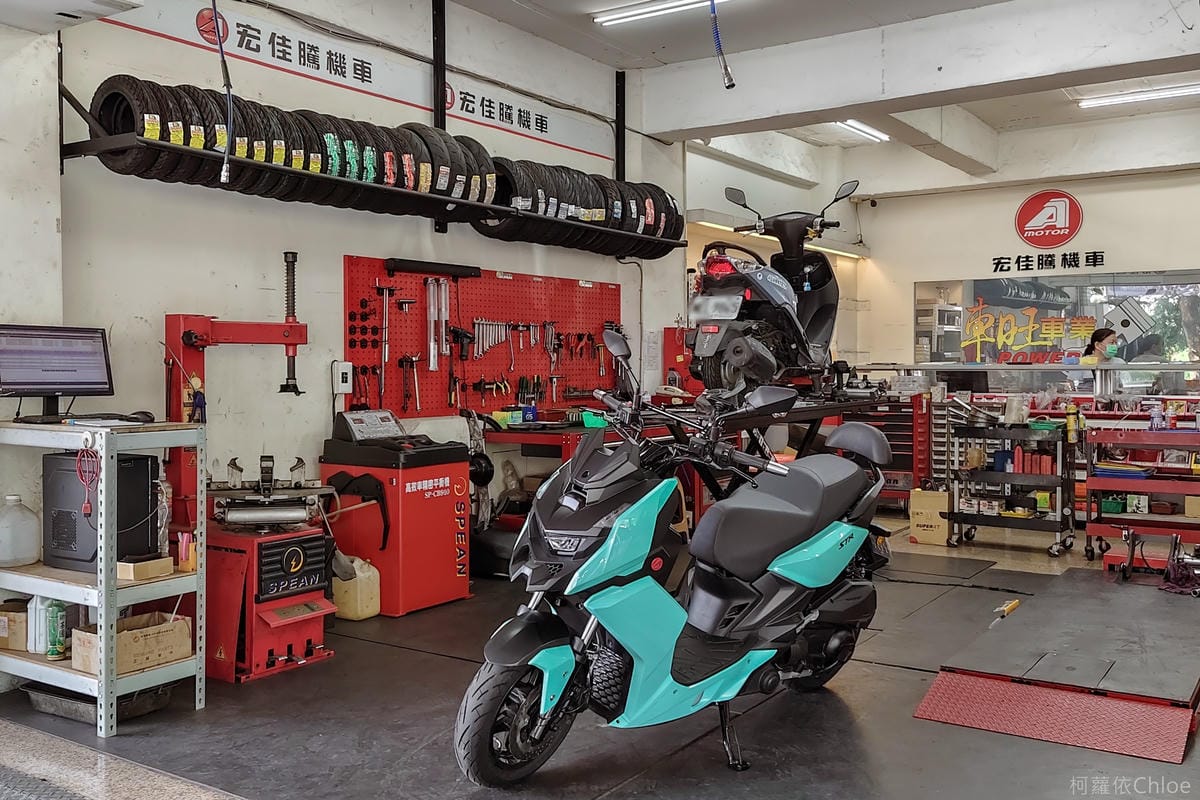 宏佳騰機車|STR250評價試乘心得 白牌機車之王 擁有最佳馬力 通勤旅遊都很罩4.jpg 宏佳騰機車|STR250評價試乘心得 白牌機車之王 擁有最佳馬力 通勤旅遊都很罩4.jpg