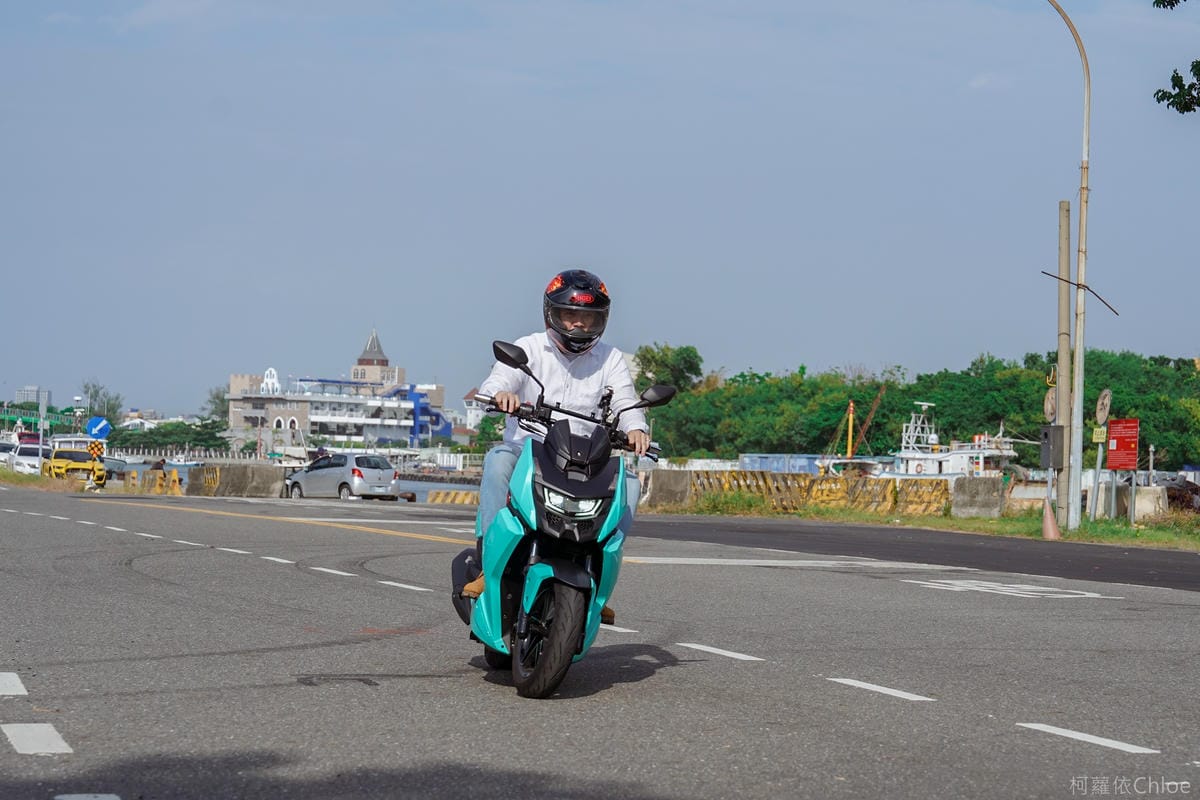宏佳騰機車|STR250評價試乘心得 白牌機車之王 擁有最佳馬力 通勤旅遊都很罩31.jpg 宏佳騰機車|STR250評價試乘心得 白牌機車之王 擁有最佳馬力 通勤旅遊都很罩31.jpg
