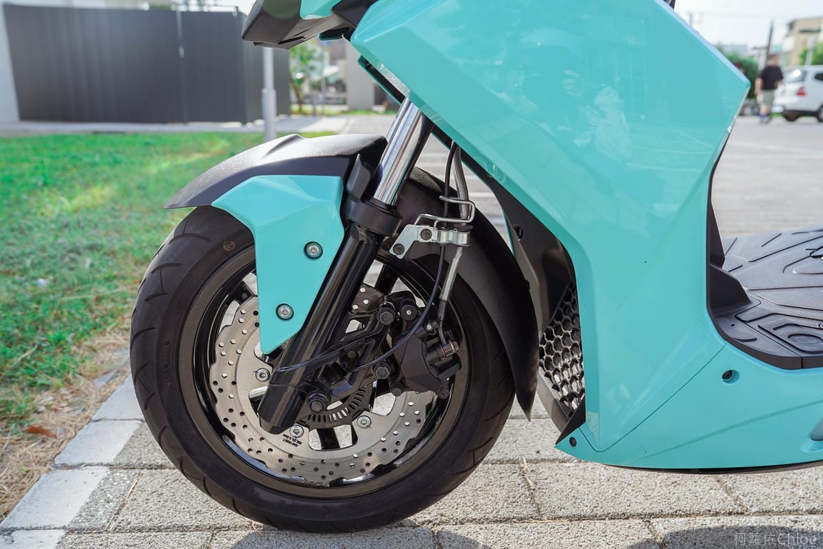 宏佳騰機車|STR250評價試乘心得 白牌機車之王 擁有最佳馬力 通勤旅遊都很罩19.jpg 宏佳騰機車|STR250評價試乘心得 白牌機車之王 擁有最佳馬力 通勤旅遊都很罩19.jpg