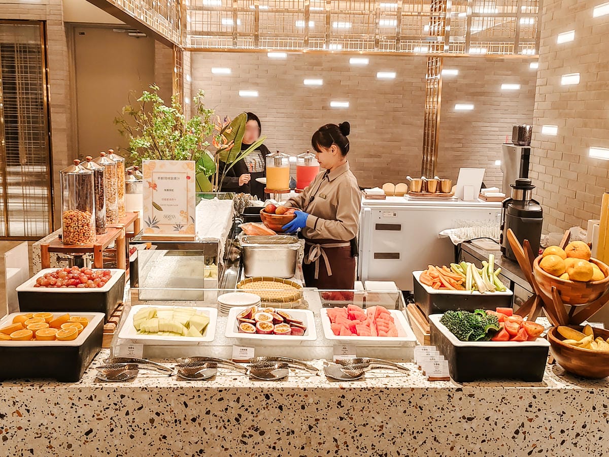 高雄住宿推薦【高雄日航酒店】家庭房開箱 早餐豐富有正宗日式早餐 推車直送港點63.jpg 高雄住宿推薦【高雄日航酒店】家庭房開箱 早餐豐富有正宗日式早餐 推車直送港點63.jpg