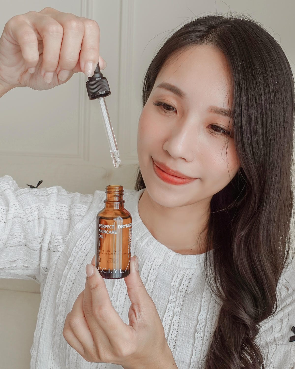 台灣保養品牌推薦 希心C.C.L.Y.L. 久旱逢甘霖 八淨萃保濕精華液 滿分精質油 守住我的好膚況20.jpg 台灣保養品牌推薦 希心C.C.L.Y.L. 久旱逢甘霖 八淨萃保濕精華液 滿分精質油 守住我的好膚況20.jpg