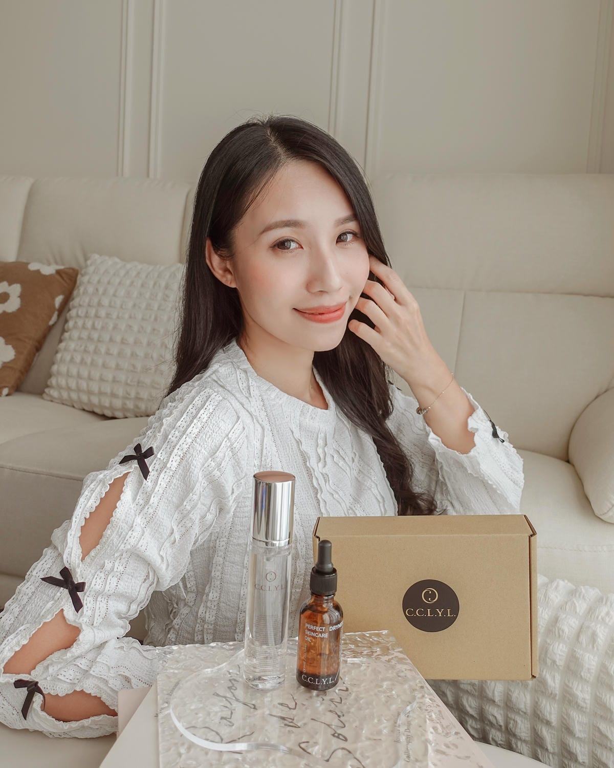 台灣保養品牌推薦 希心C.C.L.Y.L. 久旱逢甘霖 八淨萃保濕精華液 滿分精質油 守住我的好膚況29.jpg 台灣保養品牌推薦 希心C.C.L.Y.L. 久旱逢甘霖 八淨萃保濕精華液 滿分精質油 守住我的好膚況29.jpg