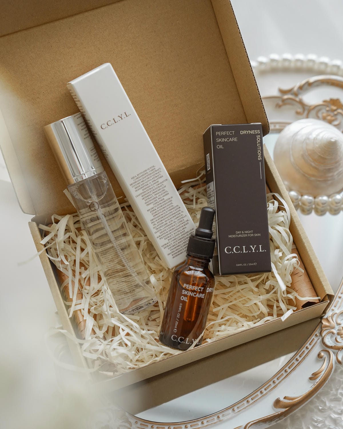 台灣保養品牌推薦 希心C.C.L.Y.L. 久旱逢甘霖 八淨萃保濕精華液 滿分精質油 守住我的好膚況2.jpg 台灣保養品牌推薦 希心C.C.L.Y.L. 久旱逢甘霖 八淨萃保濕精華液 滿分精質油 守住我的好膚況2.jpg