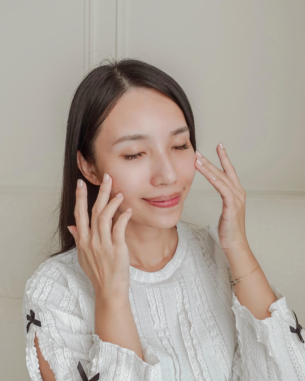 台灣保養品牌推薦 希心C.C.L.Y.L. 久旱逢甘霖 八淨萃保濕精華液 滿分精質油 守住我的好膚況23.jpg 台灣保養品牌推薦 希心C.C.L.Y.L. 久旱逢甘霖 八淨萃保濕精華液 滿分精質油 守住我的好膚況23.jpg