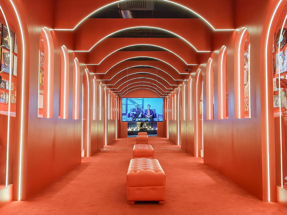 高雄展覽 藍寶石大歌廳秀場傳奇故事展 高雄流行音樂中心 重返老派秀場風華23.jpg 高雄展覽 藍寶石大歌廳秀場傳奇故事展 高雄流行音樂中心 重返老派秀場風華23.jpg