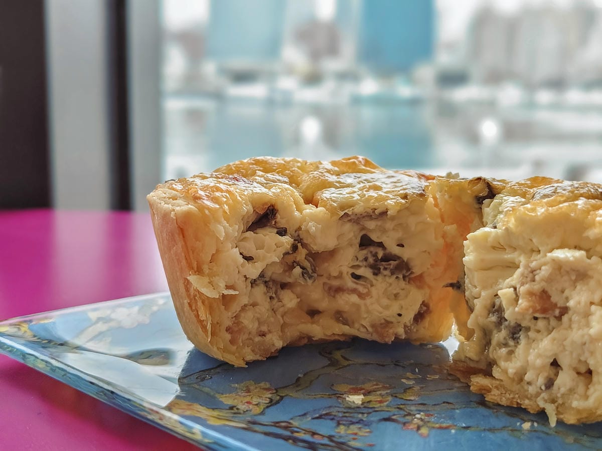 高雄海景質感咖啡廳 百瓦哥咖啡 高雄高流館 結合藝術創作展 感受咖啡與藝術美學12.jpg 高雄海景質感咖啡廳 百瓦哥咖啡 高雄高流館 結合藝術創作展 感受咖啡與藝術美學12.jpg