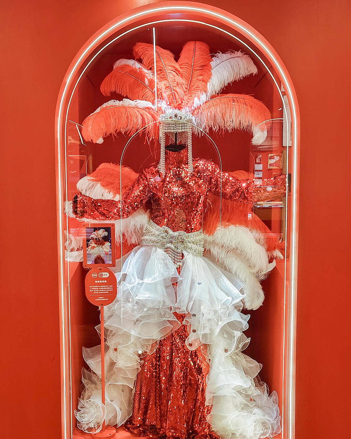 高雄展覽 藍寶石大歌廳秀場傳奇故事展 高雄流行音樂中心 重返老派秀場風華26.jpg 高雄展覽 藍寶石大歌廳秀場傳奇故事展 高雄流行音樂中心 重返老派秀場風華26.jpg