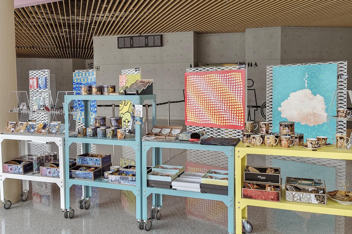 高雄海景質感咖啡廳 百瓦哥咖啡 高雄高流館 結合藝術創作展 感受咖啡與藝術美學17.jpg 高雄海景質感咖啡廳 百瓦哥咖啡 高雄高流館 結合藝術創作展 感受咖啡與藝術美學17.jpg