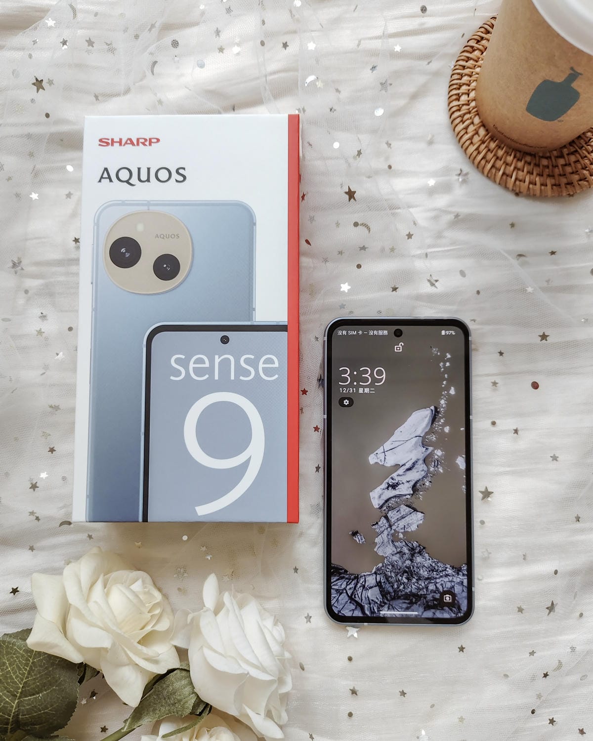 SHARP AQUOS sense9輕手機推薦 電池續航力超長待機 防水防摔日常隨手拍都美 超輕量日系手機開箱5.jpg SHARP AQUOS sense9輕手機推薦 電池續航力超長待機 防水防摔日常隨手拍都美 超輕量日系手機開箱5.jpg