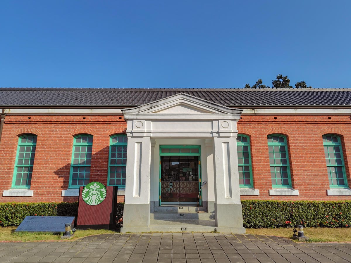 SHARP AQUOS sense9輕手機推薦 電池續航力超長待機 防水防摔日常隨手拍都美 超輕量日系手機開箱35.jpg SHARP AQUOS sense9輕手機推薦 電池續航力超長待機 防水防摔日常隨手拍都美 超輕量日系手機開箱35.jpg