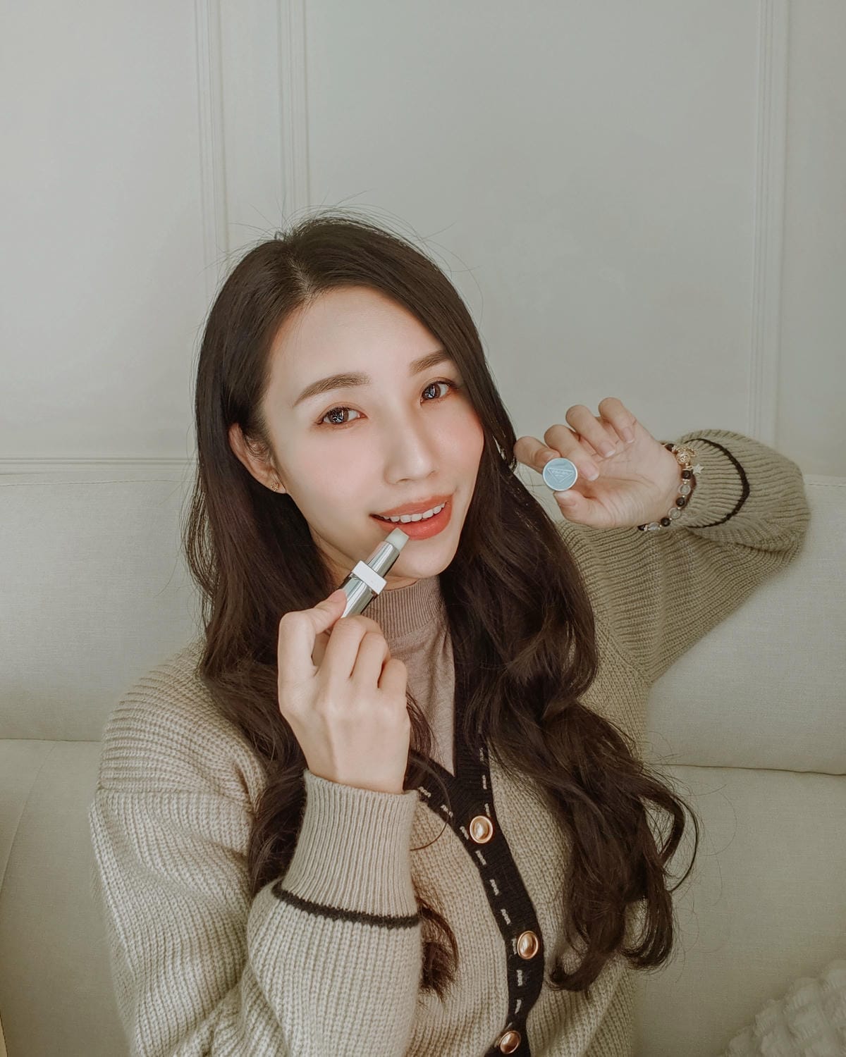 開箱 PRADA BEAUTY 經典護唇膏 滋潤不油膩的PRADA GREEN8.jpg 開箱 PRADA BEAUTY 經典護唇膏 滋潤不油膩的PRADA GREEN8.jpg