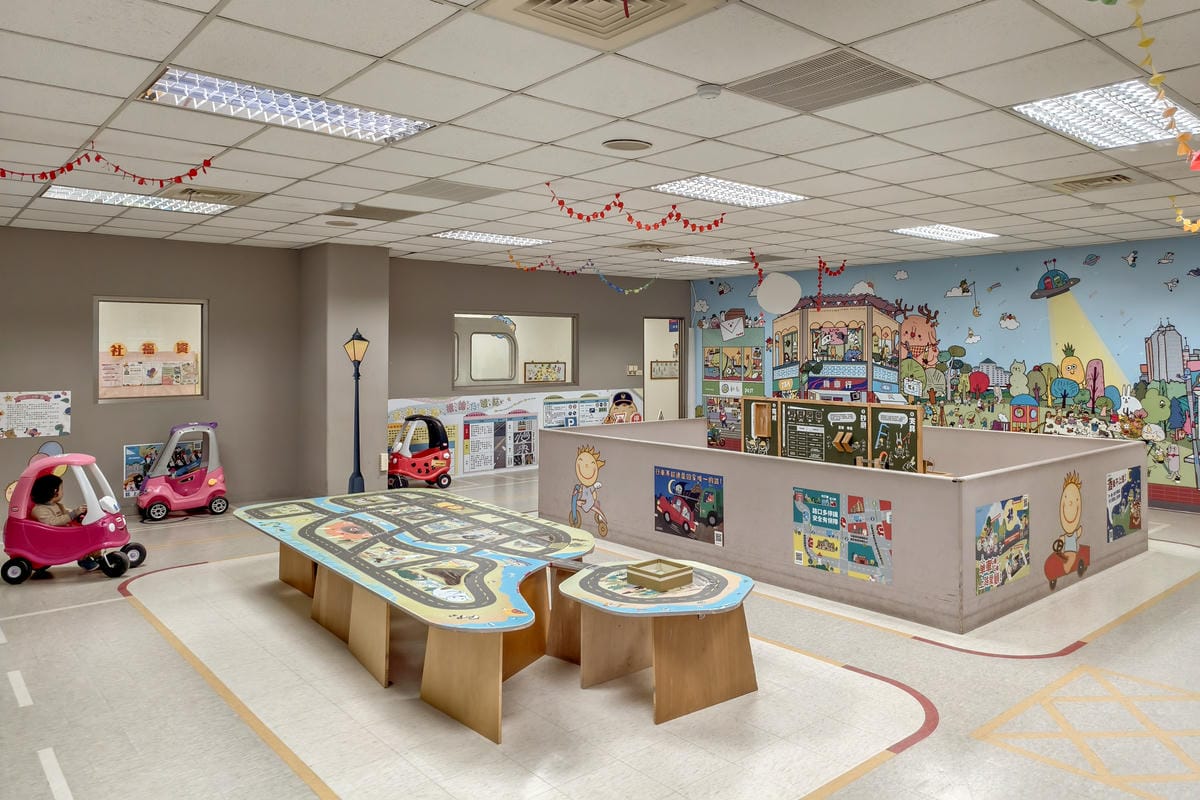 台南室內親子景點  安平兒童館 銅板價門票 兩層樓玩透透41.jpg