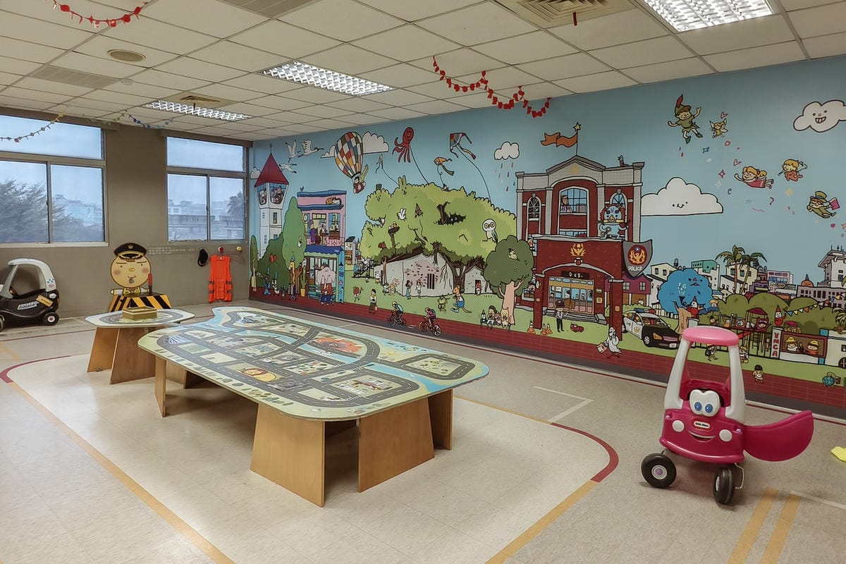 台南室內親子景點  安平兒童館 銅板價門票 兩層樓玩透透42.jpg