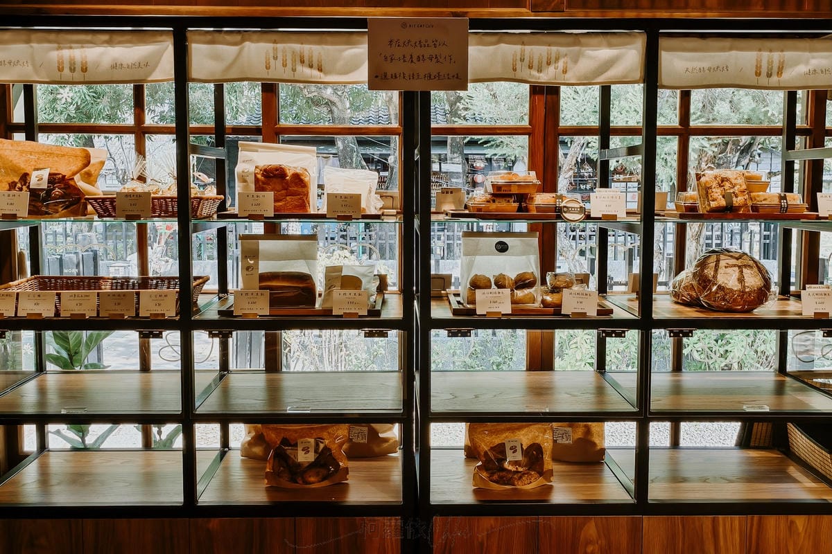 嘉義咖啡廳 Hit Cat Café 打貓咖啡 在檜意森活村內品咖啡嚐麵包9.jpg 嘉義咖啡廳 Hit Cat Café 打貓咖啡 在檜意森活村內品咖啡嚐麵包9.jpg