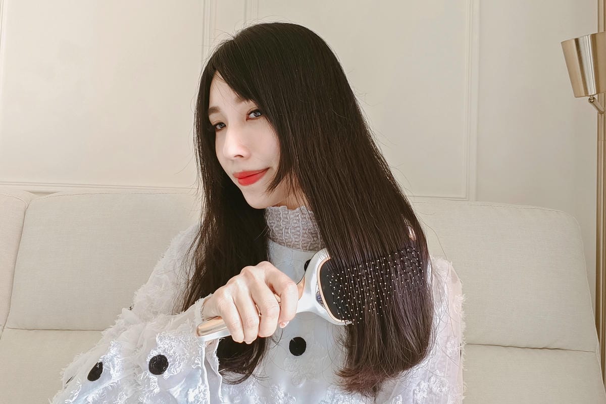 美髮造型梳推薦 KOIZUMI正負離子磁力養髮梳 瞬塑mini梳 快速整髮髮好柔順13.jpg 美髮造型梳推薦 KOIZUMI正負離子磁力養髮梳 瞬塑mini梳 快速整髮髮好柔順13.jpg