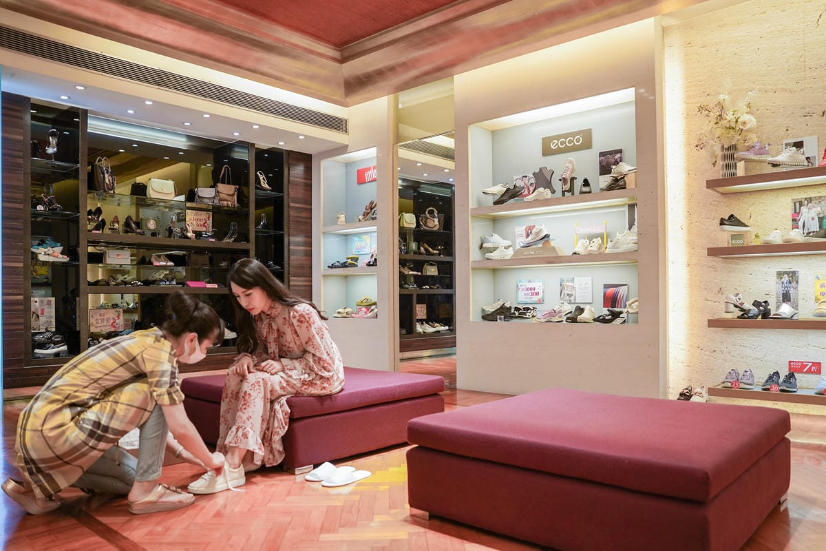 台南鞋店推薦 洒落森林VoGue FoRest 空間寬敞品牌齊全 時尚舒適機能一次買足 母親節活動優惠多14.jpg 台南鞋店推薦 洒落森林VoGue FoRest 空間寬敞品牌齊全 時尚舒適機能一次買足 母親節活動優惠多14.jpg