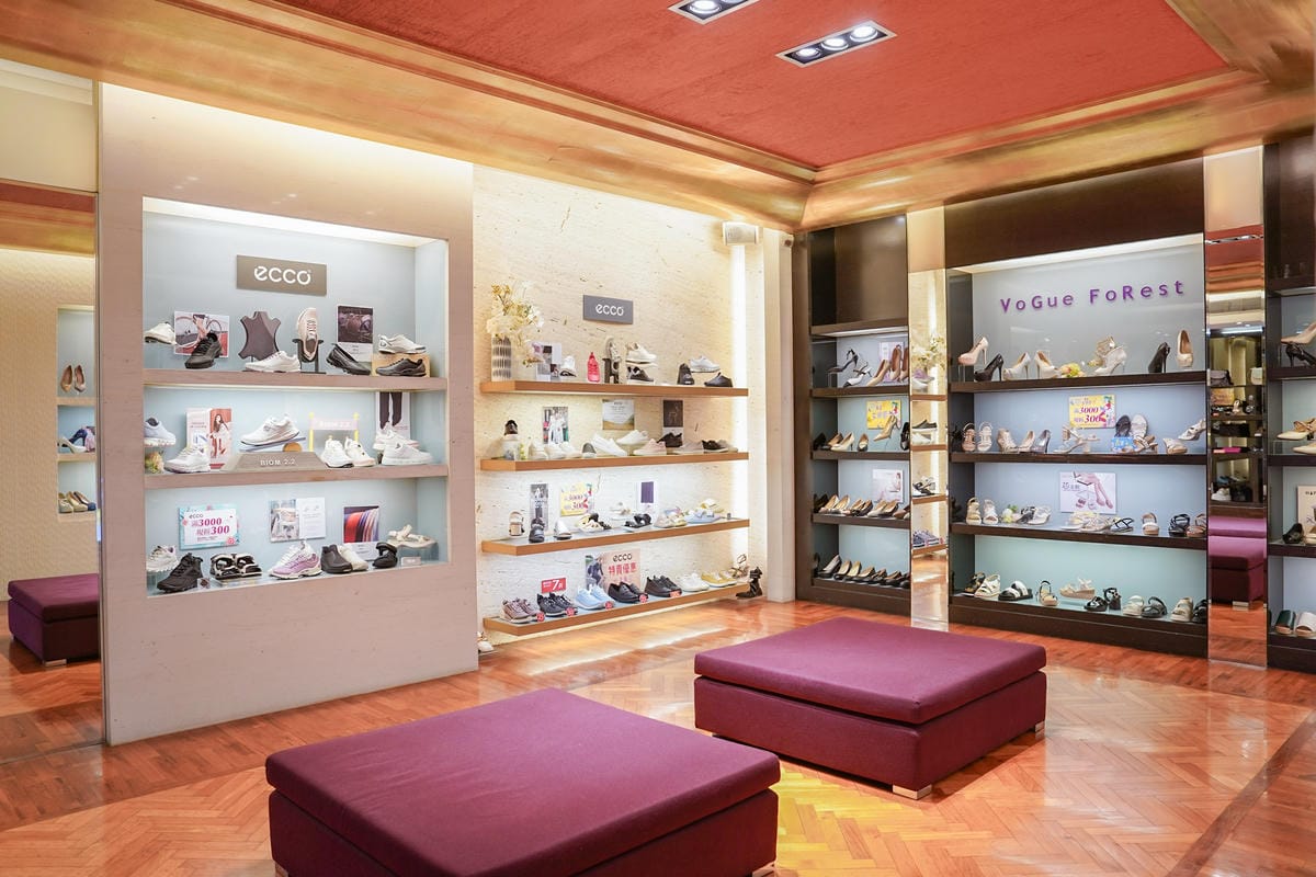 台南鞋店推薦 洒落森林VoGue FoRest 空間寬敞品牌齊全 時尚舒適機能一次買足 母親節活動優惠多8.jpg 台南鞋店推薦 洒落森林VoGue FoRest 空間寬敞品牌齊全 時尚舒適機能一次買足 母親節活動優惠多8.jpg