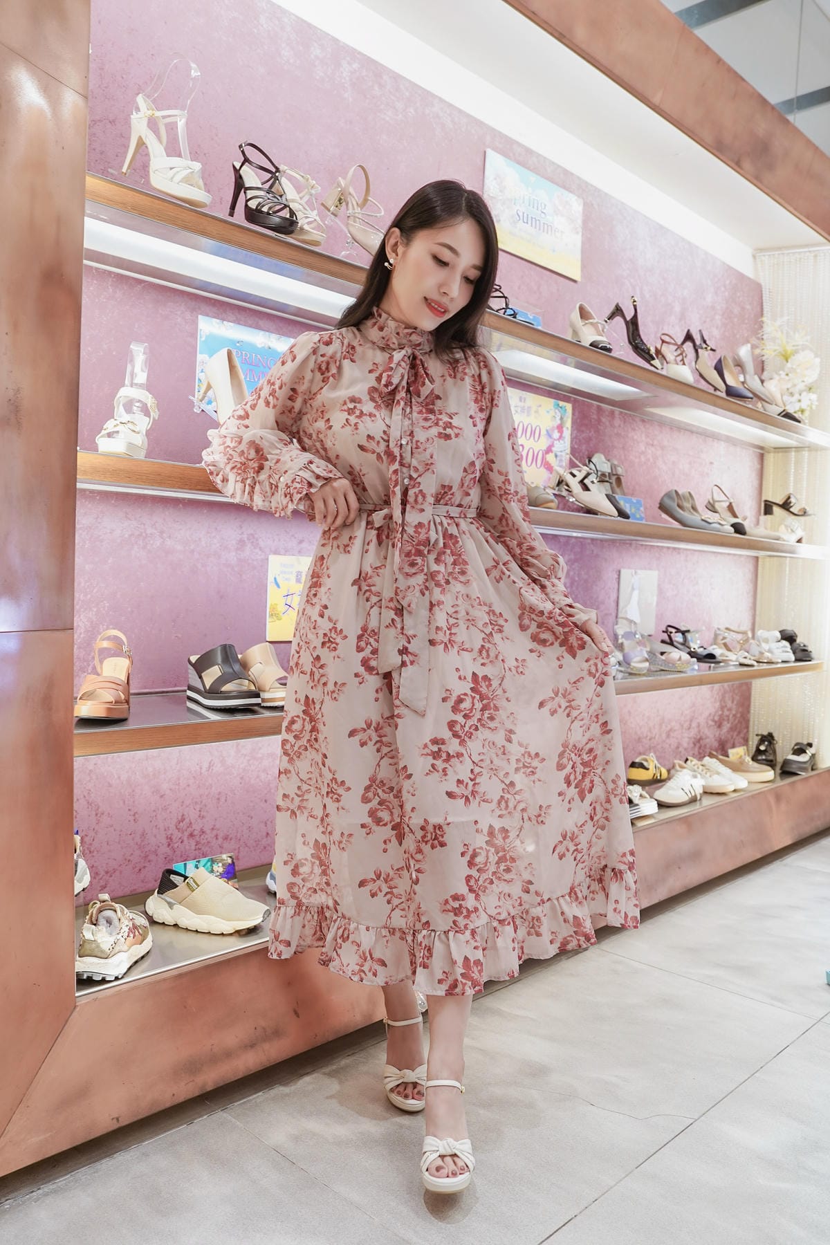 台南鞋店推薦 洒落森林VoGue FoRest 空間寬敞品牌齊全 時尚舒適機能一次買足 母親節活動優惠多43.jpg 台南鞋店推薦 洒落森林VoGue FoRest 空間寬敞品牌齊全 時尚舒適機能一次買足 母親節活動優惠多43.jpg