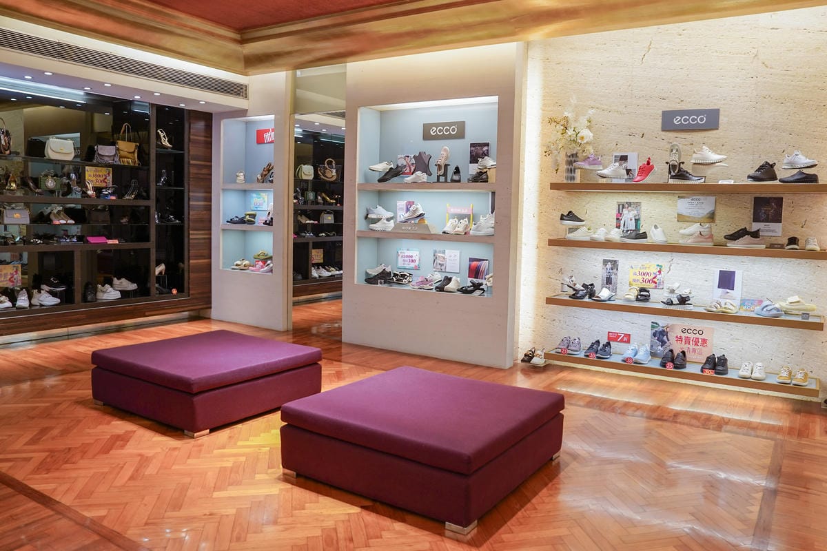 台南鞋店推薦 洒落森林VoGue FoRest 空間寬敞品牌齊全 時尚舒適機能一次買足 母親節活動優惠多10.jpg 台南鞋店推薦 洒落森林VoGue FoRest 空間寬敞品牌齊全 時尚舒適機能一次買足 母親節活動優惠多10.jpg