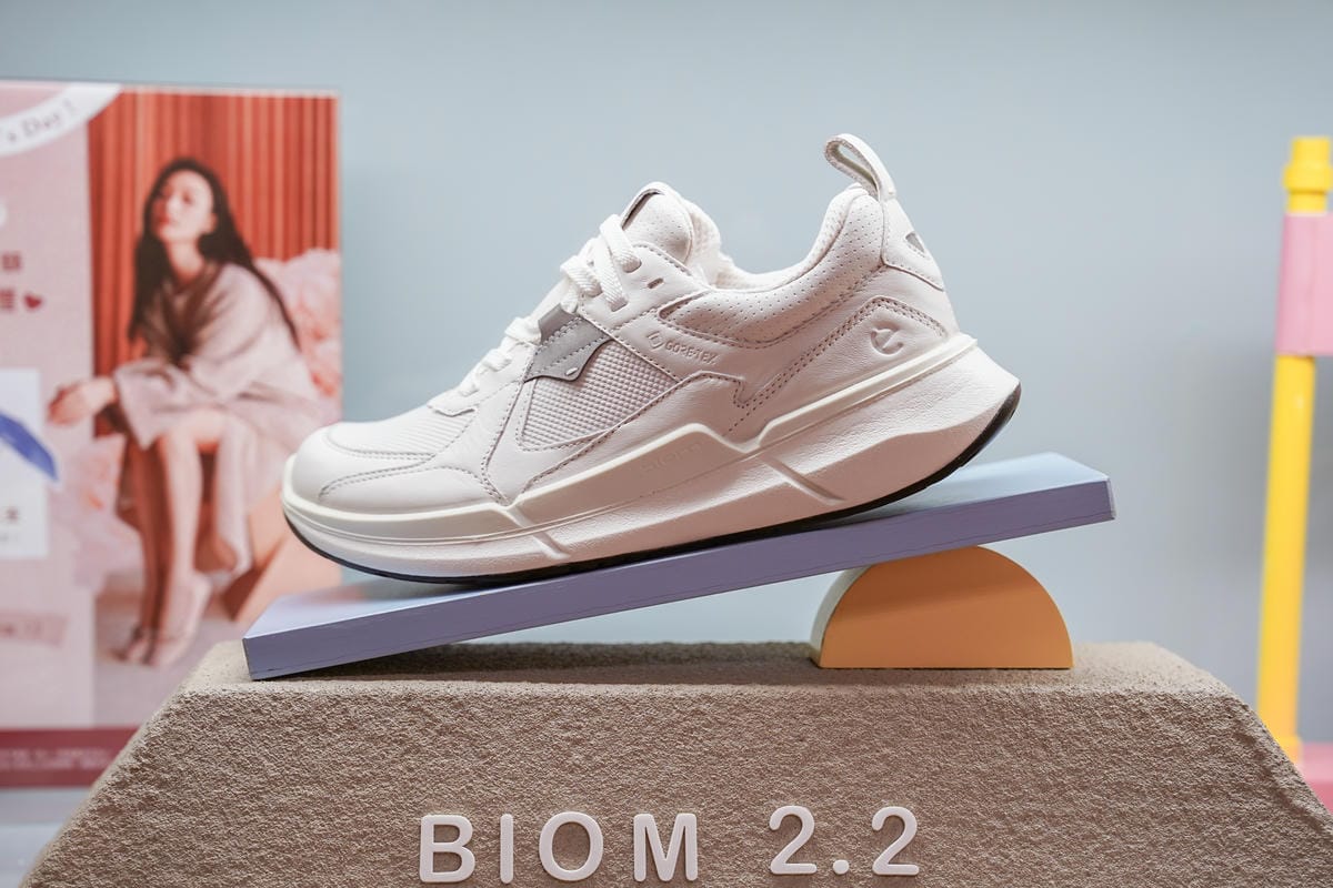 台南鞋店推薦 洒落森林VoGue FoRest 空間寬敞品牌齊全 時尚舒適機能一次買足 母親節活動優惠多19.jpg 台南鞋店推薦 洒落森林VoGue FoRest 空間寬敞品牌齊全 時尚舒適機能一次買足 母親節活動優惠多19.jpg