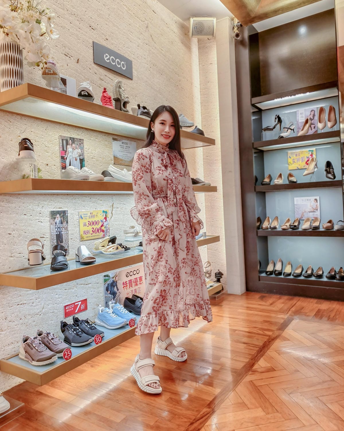 台南鞋店推薦 洒落森林VoGue FoRest 空間寬敞品牌齊全 時尚舒適機能一次買足 母親節活動優惠多26.jpg 台南鞋店推薦 洒落森林VoGue FoRest 空間寬敞品牌齊全 時尚舒適機能一次買足 母親節活動優惠多26.jpg