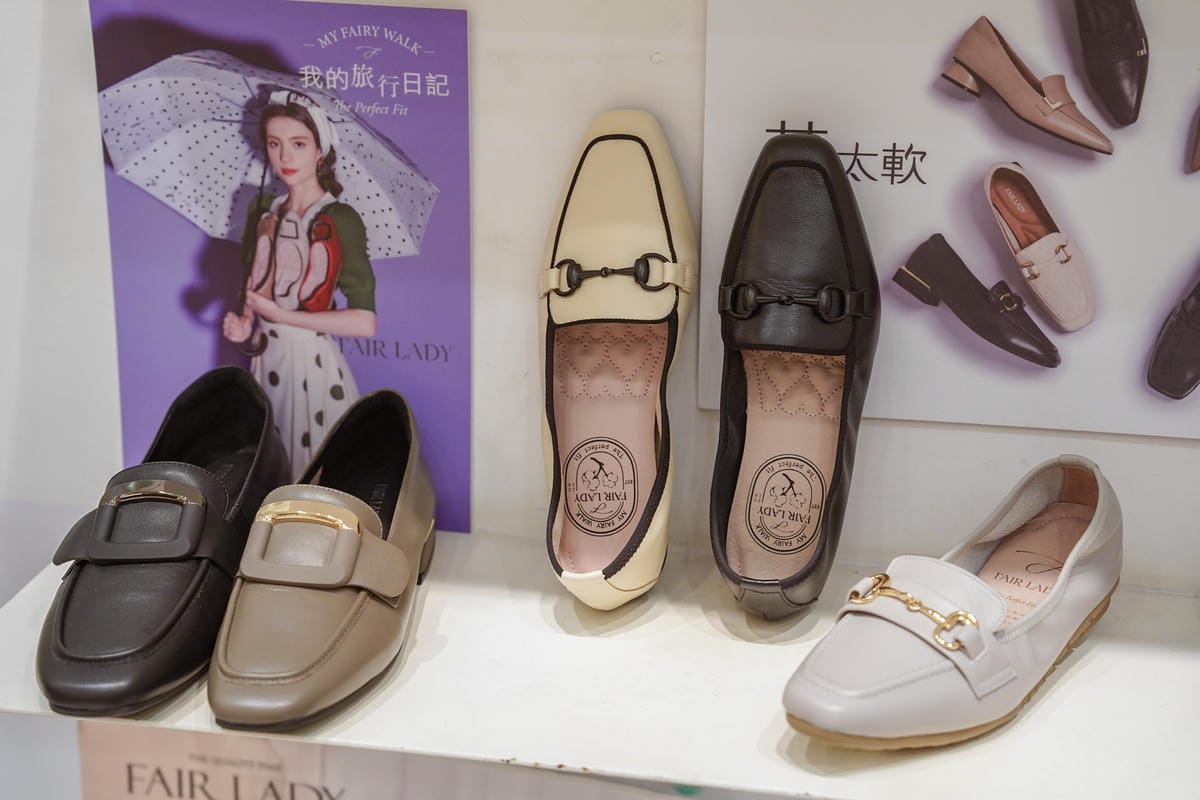 台南鞋店推薦 洒落森林VoGue FoRest 空間寬敞品牌齊全 時尚舒適機能一次買足 母親節活動優惠多55.jpg 台南鞋店推薦 洒落森林VoGue FoRest 空間寬敞品牌齊全 時尚舒適機能一次買足 母親節活動優惠多55.jpg