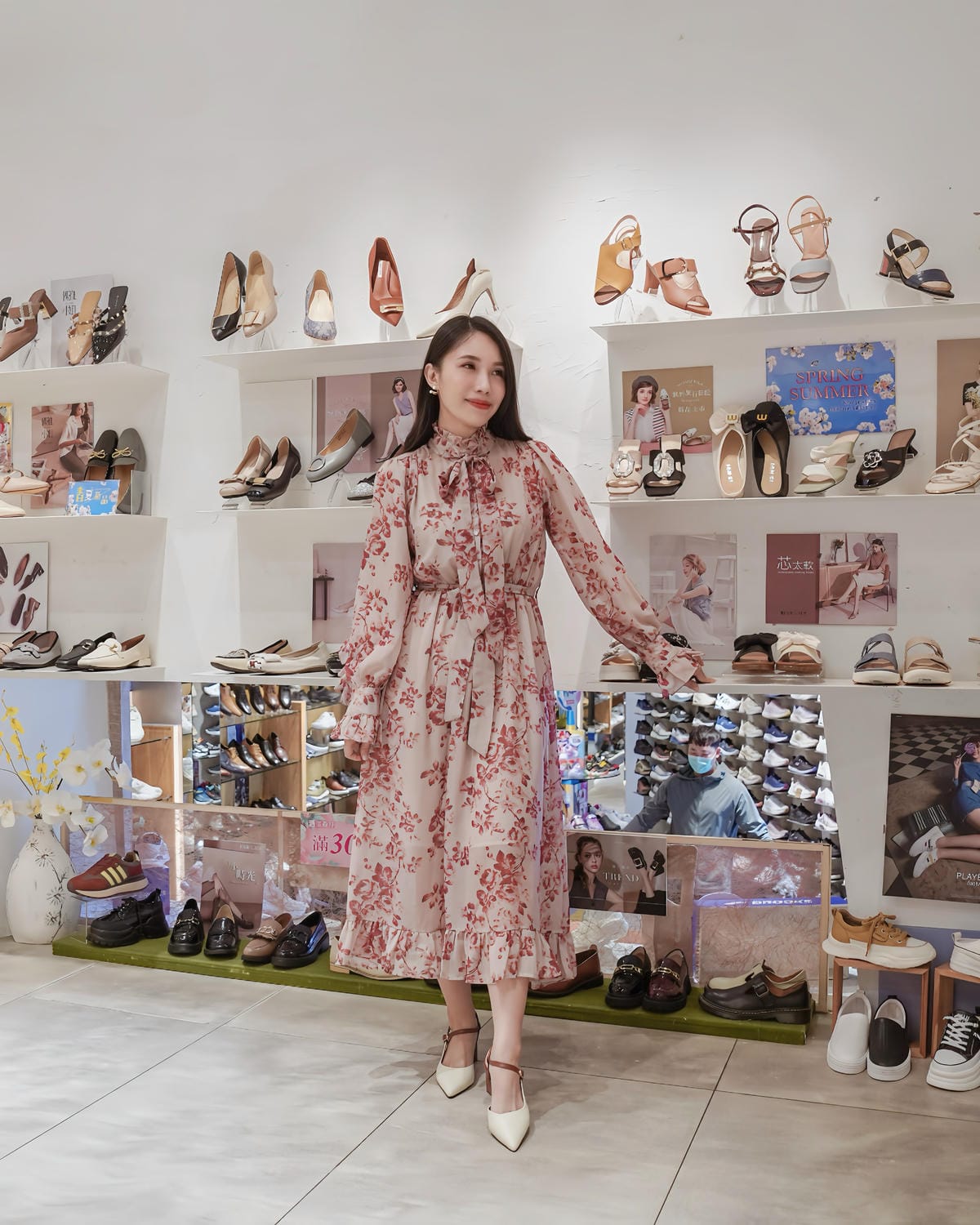 台南鞋店推薦 洒落森林VoGue FoRest 空間寬敞品牌齊全 時尚舒適機能一次買足 母親節活動優惠多53.jpg 台南鞋店推薦 洒落森林VoGue FoRest 空間寬敞品牌齊全 時尚舒適機能一次買足 母親節活動優惠多53.jpg