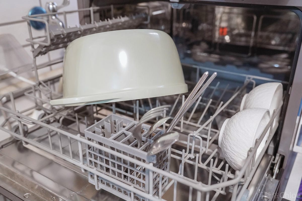 法國特福Tefal Air陶瓷鑄造雙耳湯鍋 輕巧不沾鍋 享受一鍋到底 無水料理的美味 家常食譜分享14.jpg 法國特福Tefal Air陶瓷鑄造雙耳湯鍋 輕巧不沾鍋 享受一鍋到底 無水料理的美味 家常食譜分享14.jpg