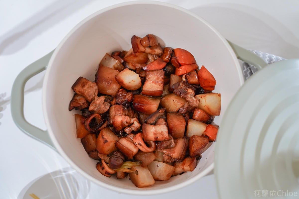 法國特福Tefal Air陶瓷鑄造雙耳湯鍋 輕巧不沾鍋 享受一鍋到底 無水料理的美味 家常食譜分享42.jpg 法國特福Tefal Air陶瓷鑄造雙耳湯鍋 輕巧不沾鍋 享受一鍋到底 無水料理的美味 家常食譜分享42.jpg