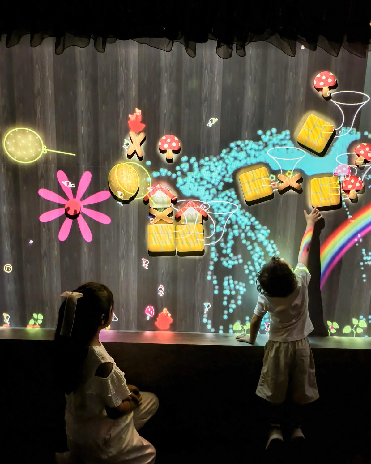 高雄展覽 teamLab共創!未來園高雄 時大亮點必拍 2025暑假必訪的夢幻藝術展!23.jpg 高雄展覽 teamLab共創!未來園高雄 時大亮點必拍 2025暑假必訪的夢幻藝術展!23.jpg