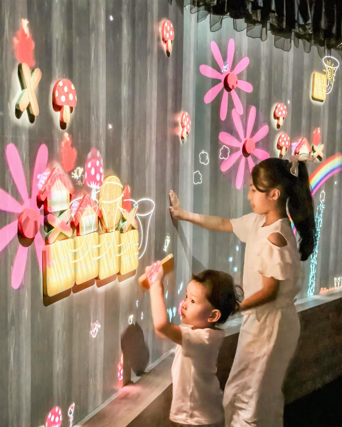 高雄展覽 teamLab共創!未來園高雄 時大亮點必拍 2025暑假必訪的夢幻藝術展!21.jpg 高雄展覽 teamLab共創!未來園高雄 時大亮點必拍 2025暑假必訪的夢幻藝術展!21.jpg