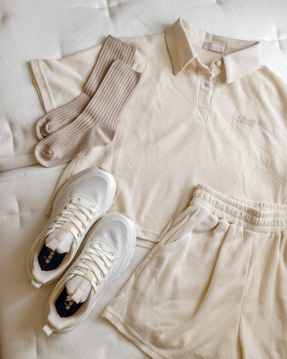 女生時尚運動鞋開箱 Diadora Evo Step運動鞋 日常搭配 健身運動都適合 寬腳鞋款推薦9.jpg