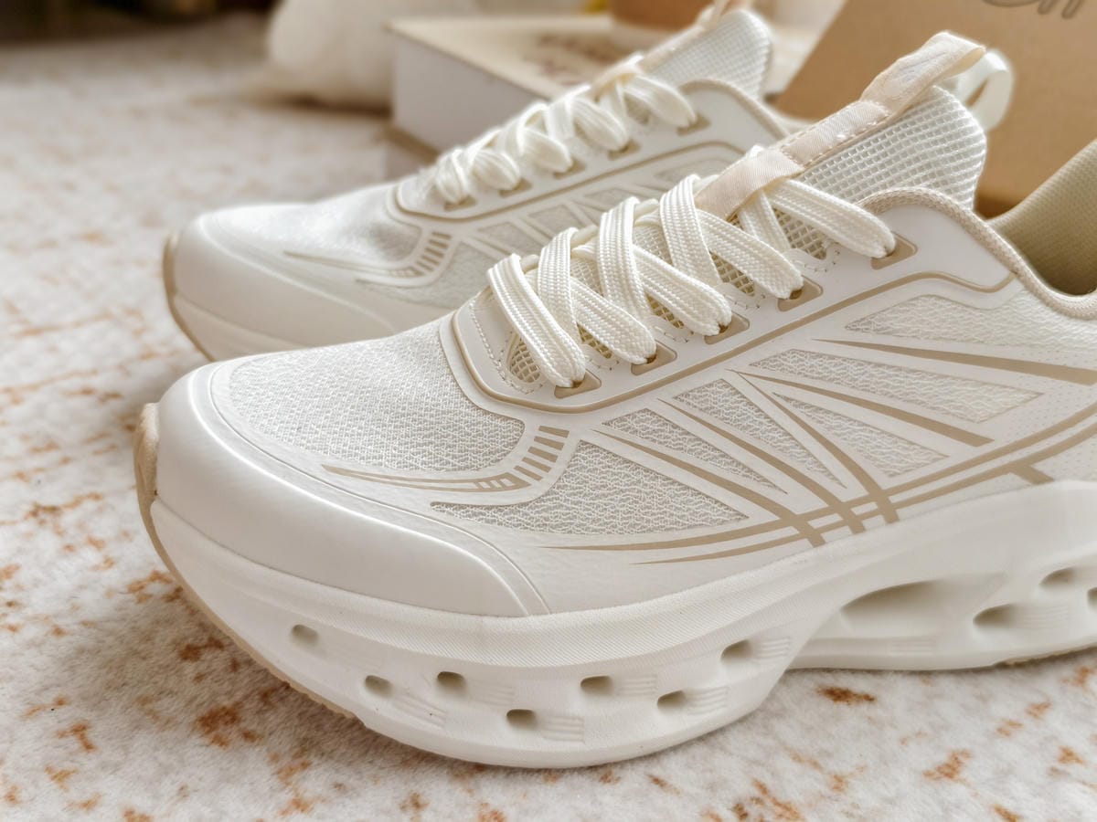 女生時尚運動鞋開箱 Diadora Evo Step運動鞋 日常搭配 健身運動都適合 寬腳鞋款推薦8.jpg