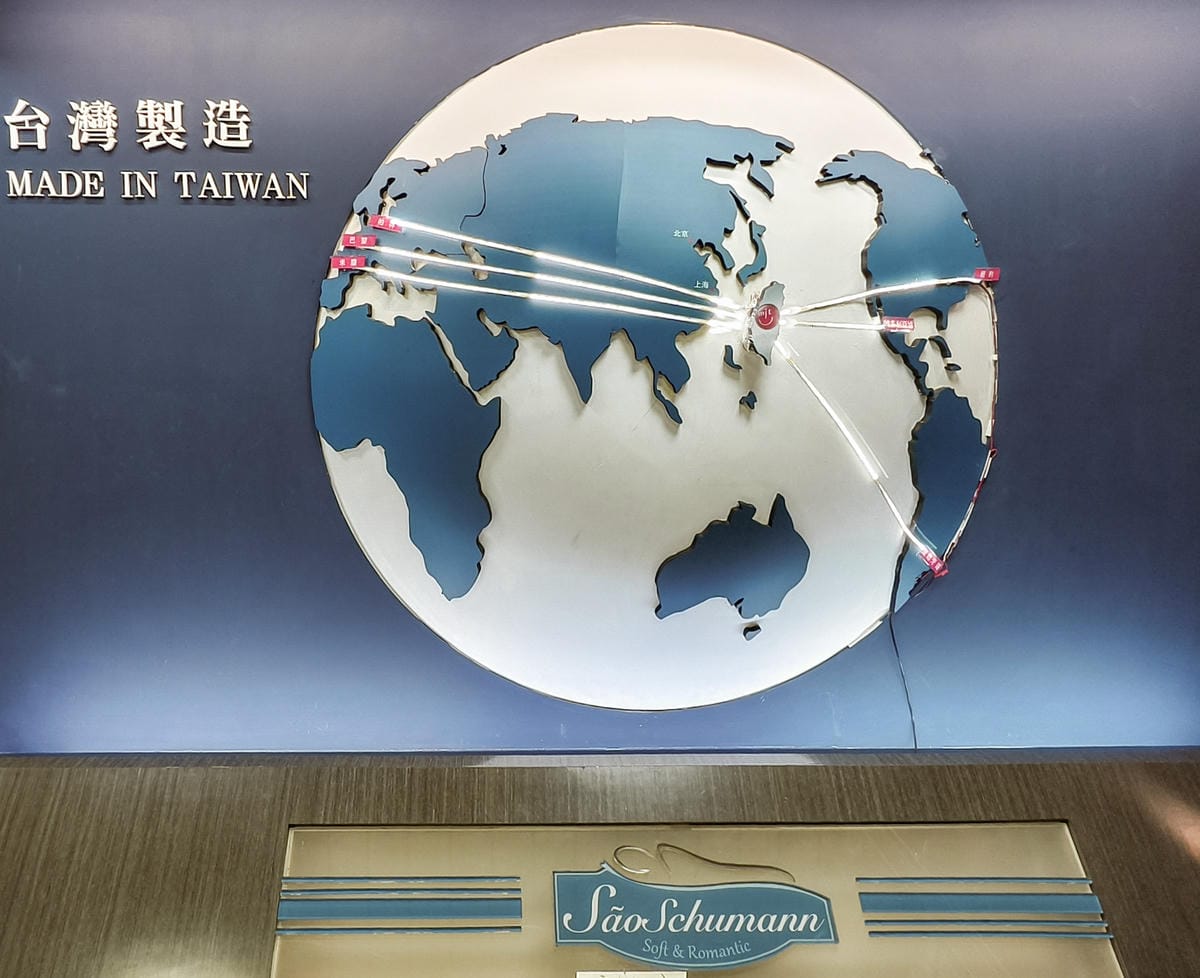 高雄時空之城 亞洲最大3D立體彩繪 免費景點超好拍7.jpg 高雄時空之城 亞洲最大3D立體彩繪 免費景點超好拍7.jpg