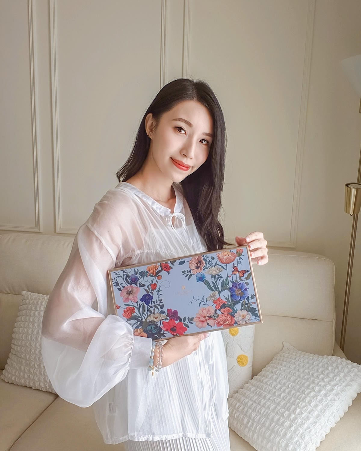 頂級月餅禮盒 漢來情月中秋月餅禮盒 八種口味開箱食記 2025中秋送禮推薦12.jpg 頂級月餅禮盒 漢來情月中秋月餅禮盒 八種口味開箱食記 2025中秋送禮推薦12.jpg