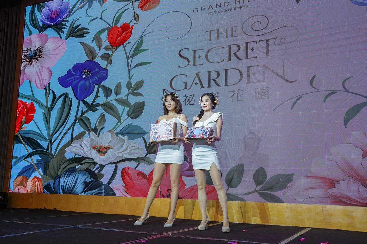 頂級月餅禮盒 漢來情月中秋月餅禮盒 八種口味開箱食記 2025中秋送禮推薦4.jpg 頂級月餅禮盒 漢來情月中秋月餅禮盒 八種口味開箱食記 2025中秋送禮推薦4.jpg