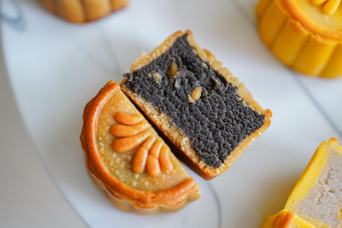 頂級月餅禮盒 漢來情月中秋月餅禮盒 八種口味開箱食記 2025中秋送禮推薦22.jpg 頂級月餅禮盒 漢來情月中秋月餅禮盒 八種口味開箱食記 2025中秋送禮推薦22.jpg