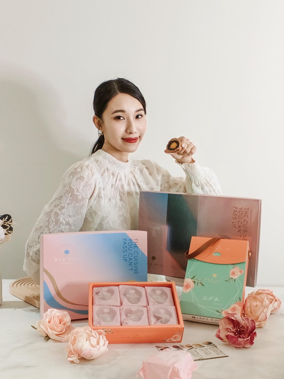 台南中秋禮盒推薦 栗卡朵洋菓子工坊 狂推布列塔尼太妃蛋黃酥 多款Jackie主廚手工點心 中秋禮盒 企業送禮好選擇3.jpg 台南中秋禮盒推薦 栗卡朵洋菓子工坊 狂推布列塔尼太妃蛋黃酥 多款Jackie主廚手工點心 中秋禮盒 企業送禮好選擇3.jpg