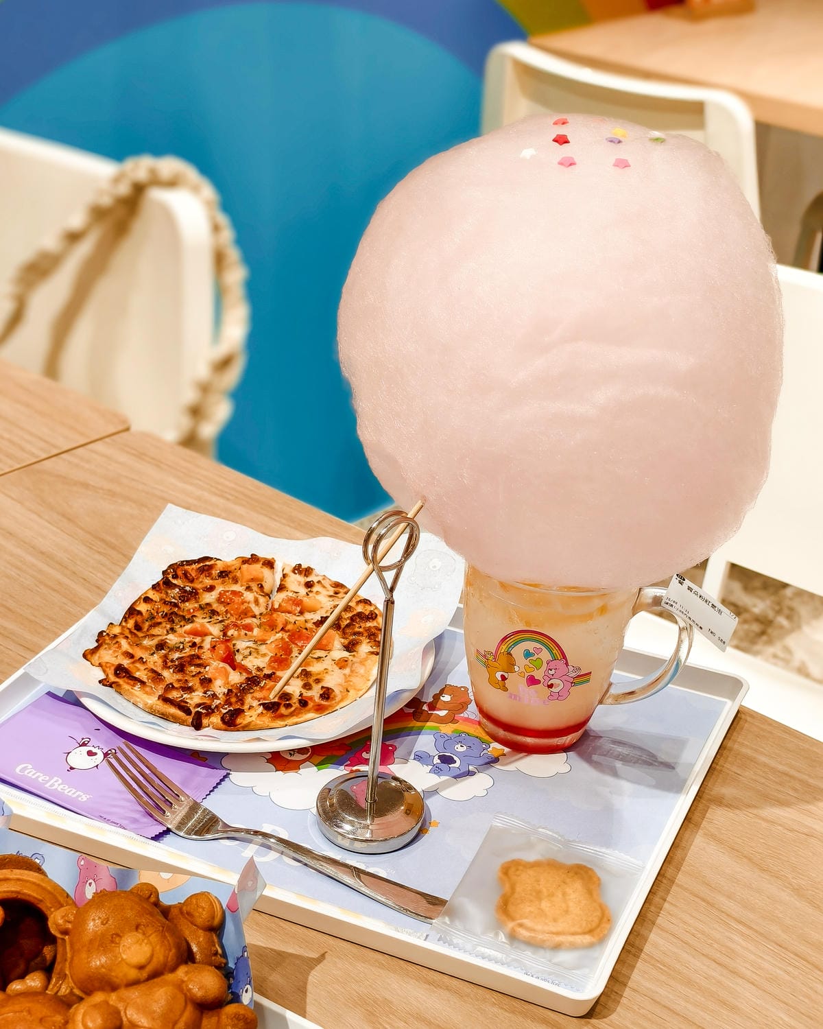 台南咖啡廳 Care Bears主題複合式咖啡廳 期間限定可愛爆擊 南紡購物中心1樓9.jpg 台南咖啡廳 Care Bears主題複合式咖啡廳 期間限定可愛爆擊 南紡購物中心1樓9.jpg