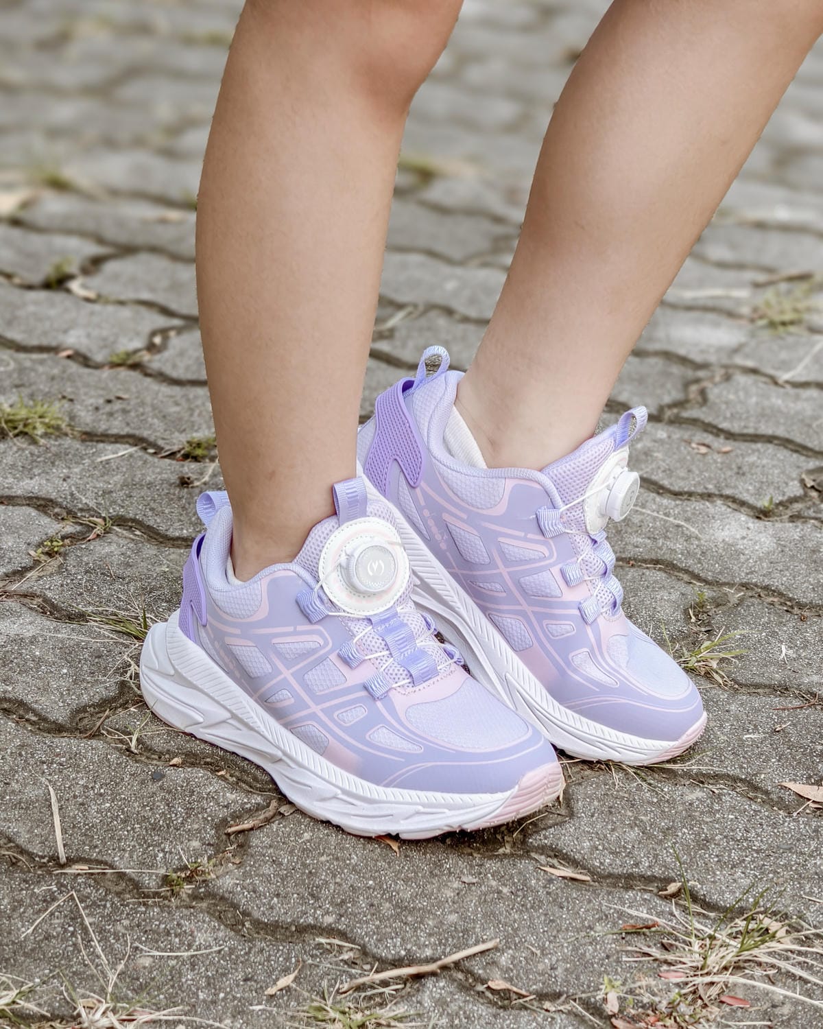 跑步童鞋開箱 Diadora運動鞋評價 日常穿搭推薦學童運動鞋分享17.jpg 跑步童鞋開箱 Diadora運動鞋評價 日常穿搭推薦學童運動鞋分享17.jpg