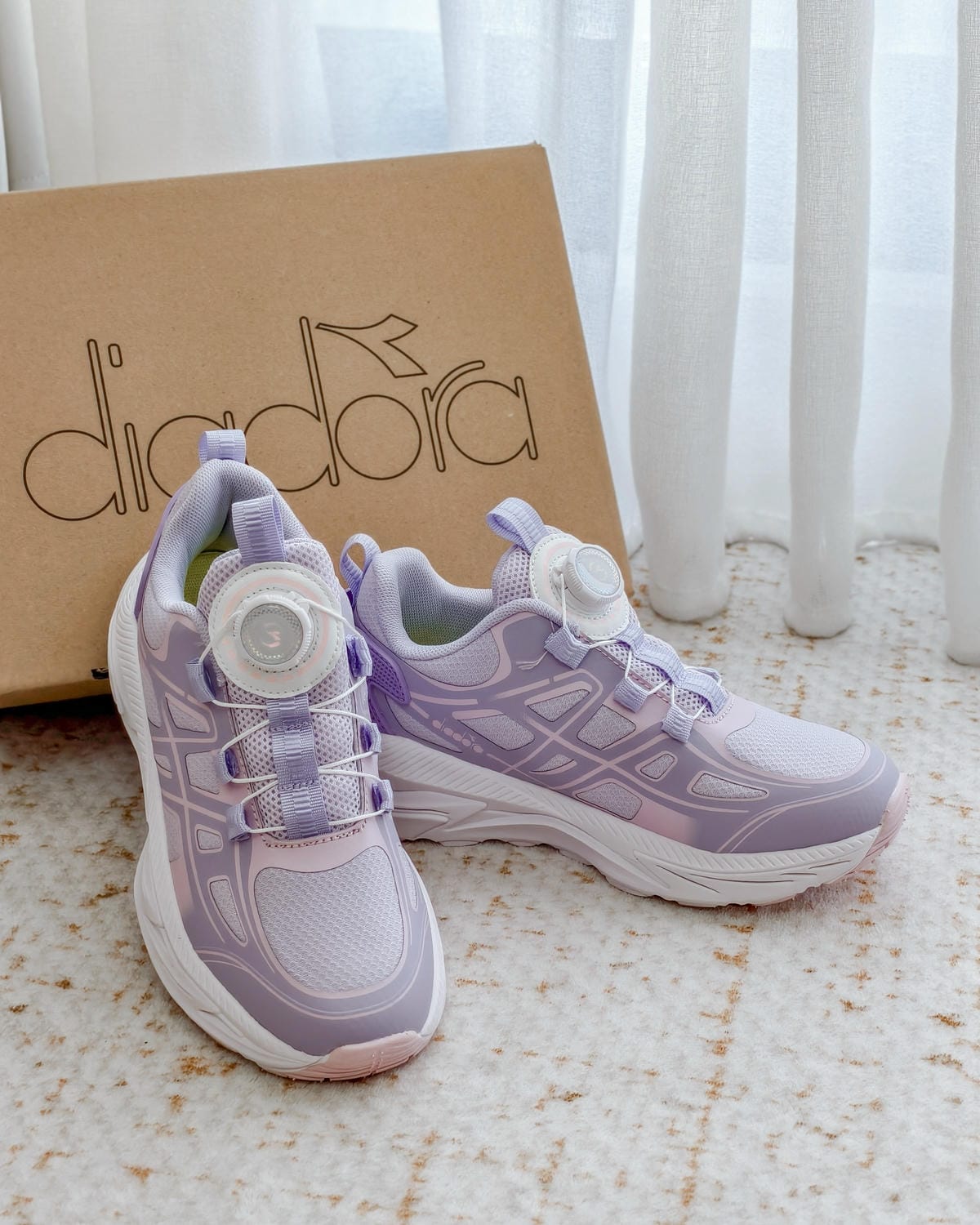 跑步童鞋開箱 Diadora運動鞋評價 日常穿搭推薦學童運動鞋分享2.jpg 跑步童鞋開箱 Diadora運動鞋評價 日常穿搭推薦學童運動鞋分享2.jpg