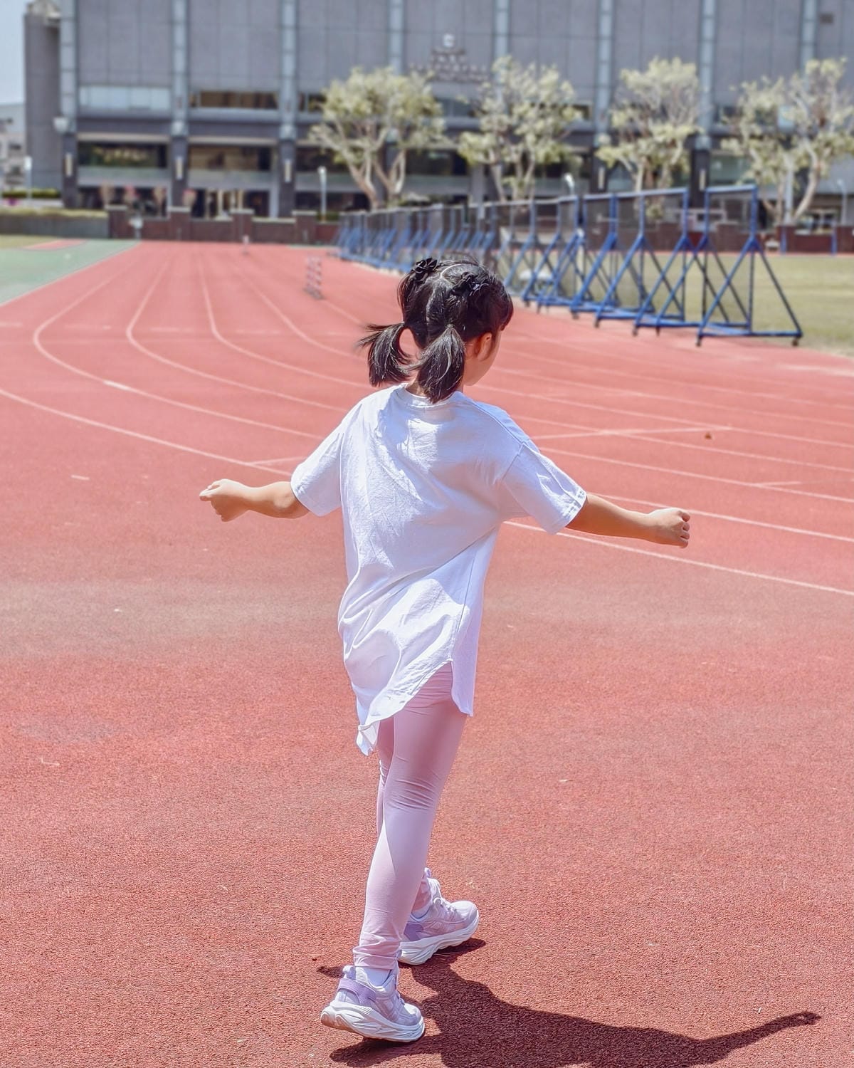 跑步童鞋開箱 Diadora運動鞋評價 日常穿搭推薦學童運動鞋分享11.jpg 跑步童鞋開箱 Diadora運動鞋評價 日常穿搭推薦學童運動鞋分享11.jpg